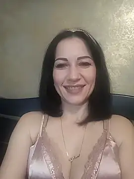Snapshot of FireLily332 chatting on January 7, 4:27 pm FireLily332 online show from January 7, 4:27 pm