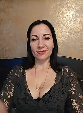 Snapshot of FireLily332 chatting on February 7, 7:49 pm FireLily332 online show from February 7, 7:49 pm