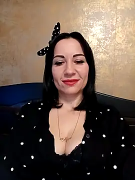Snapshot of FireLily332 chatting on February 8, 5:08 pm FireLily332 online show from February 8, 5:08 pm