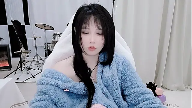 Vaness-a online show from April 7, 6:52 pm