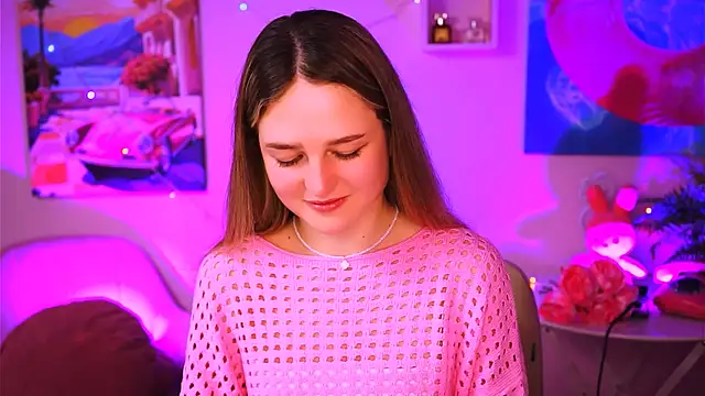 Snapshot of DeboraLarson chatting on January 28, 8:14 am DeboraLarson online show from January 28, 8:14 am