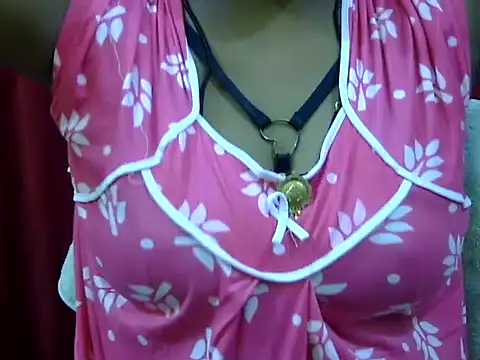 Snapshot of HOT-SEEMAA chatting on September 25, 4:32 pm HOT-SEEMAA online show from September 25, 4:32 pm