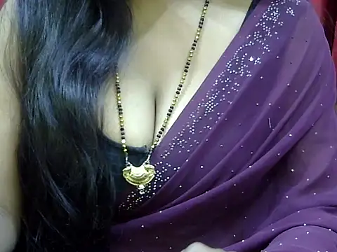Snapshot of HOT-SEEMAA chatting on November 23, 7:13 pm HOT-SEEMAA online show from November 23, 7:13 pm
