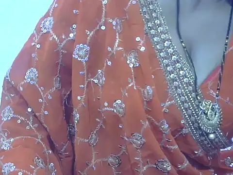 Snapshot of HOT-SEEMAA chatting on April 29, 6:25 pm HOT-SEEMAA online show from April 29, 6:25 pm
