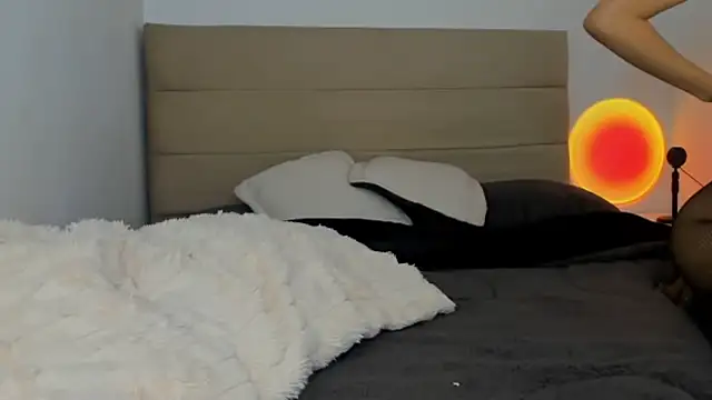 Bonnieshyy online show from March 3, 8:21 pm