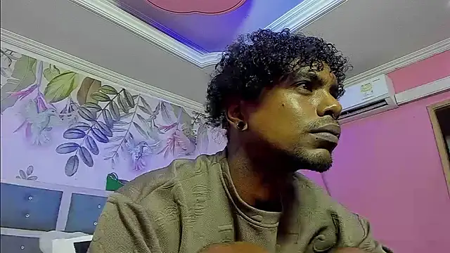 bigblackhotx1 online show from January 17, 1:16 pm