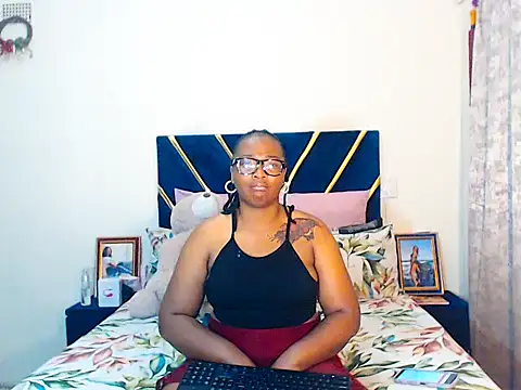 veronica1xxx online show from February 25, 12:42 am