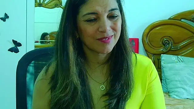 Snapshot of Julie_Boronat26 chatting on March 2, 2:35 pm Julie Boronat26 online show from March 2, 2:35 pm