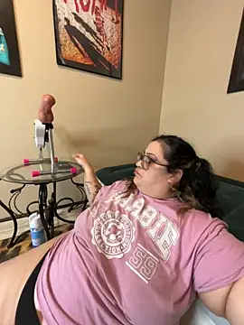 tillymarie34 online show from April 14, 3:56 am