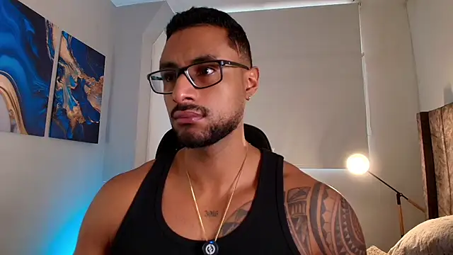 LiamGarcia1 online show from April 27, 3:10 pm