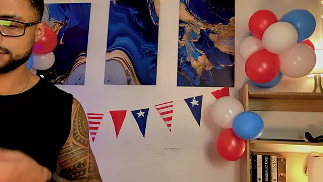 Snapshot of LiamGarcia1 chatting on July 4, 3:51 pm LiamGarcia1 online show from July 4, 3:51 pm