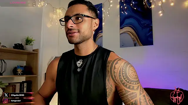 Snapshot of LiamGarcia1 chatting on July 21, 4:31 pm LiamGarcia1 online show from July 21, 4:31 pm