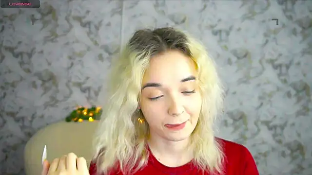 Snapshot of Ashley_S chatting on April 29, 10:16 pm Ashley S online show from April 29, 10:16 pm