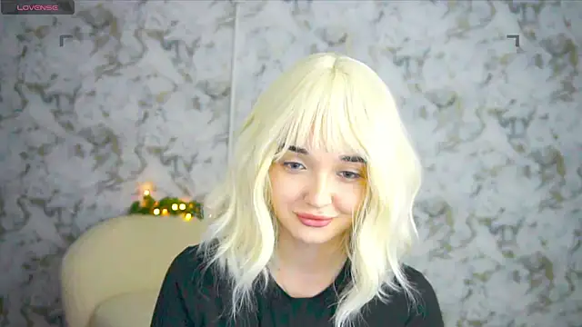 Snapshot of Ashley_S chatting on May 19, 10:27 pm Ashley S online show from May 19, 10:27 pm