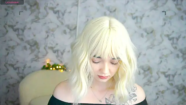 Snapshot of Ashley_S chatting on May 25, 10:16 pm Ashley S online show from May 25, 10:16 pm