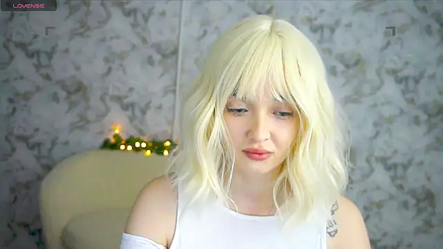 Snapshot of Ashley_S chatting on May 26, 10:28 pm Ashley S online show from May 26, 10:28 pm