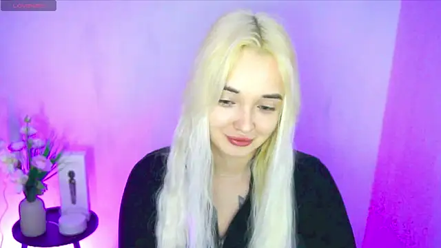Snapshot of Ashley_S chatting on July 12, 10:12 pm Ashley S online show from July 12, 10:12 pm