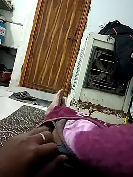 Snapshot of pintuS40 chatting on January 16, 11:27 pm pintuS40 online show from January 16, 11:27 pm