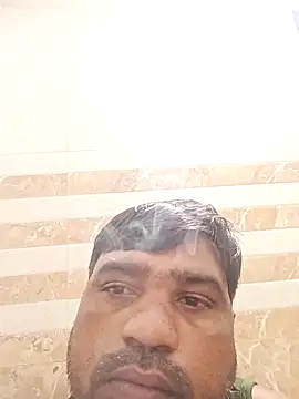 Snapshot of pintuS40 chatting on October 9, 1:36 am pintuS40 online show from October 9, 1:36 am