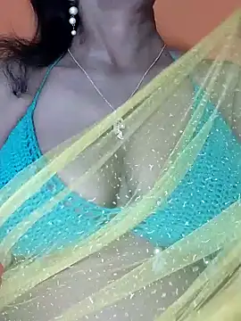 Snapshot of sophia600 chatting on December 24, 12:44 pm sophia600 online show from December 24, 12:44 pm