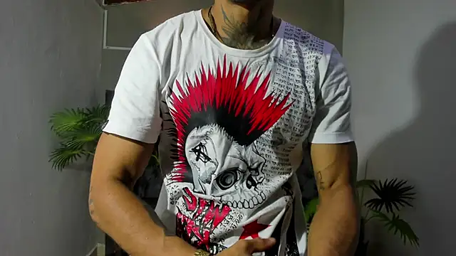 Snapshot of Salomon_koude chatting on April 26, 9:34 pm Salomon koude online show from April 26, 9:34 pm