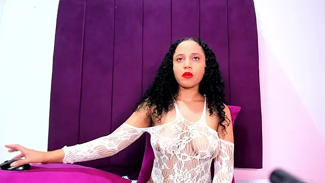 Snapshot of abby_ssmith chatting on January 12, 11:39 am abby ssmith online show from January 12, 11:39 am