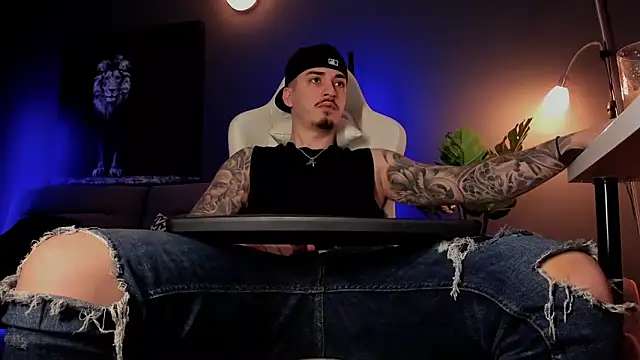 uptomatty online show from April 4, 7:28 am