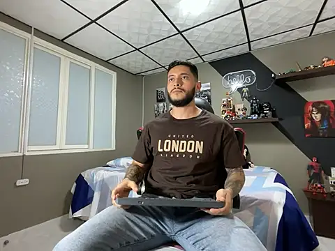 Snapshot of marcel_crawford96 chatting on February 22, 1:42 pm marcel crawford96 online show from February 22, 1:42 pm