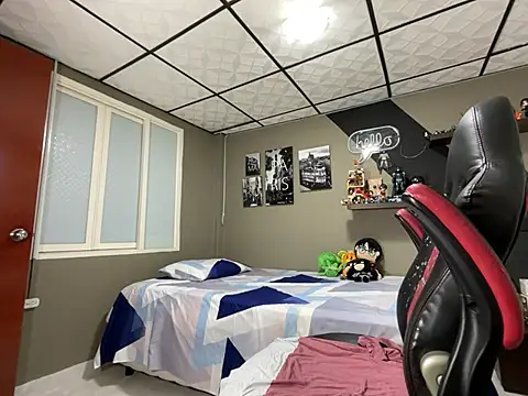 Snapshot of marcel_crawford96 chatting on March 3, 12:44 pm marcel crawford96 online show from March 3, 12:44 pm