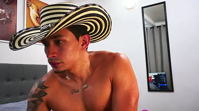 Snapshot of Thor_Dosson chatting on December 6, 9:10 am Thor Dosson online show from December 6, 9:10 am