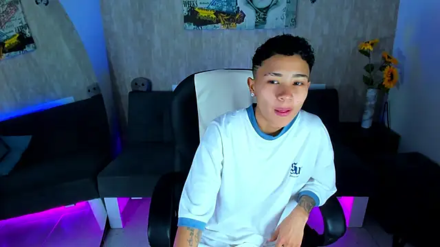 nova sex01 online show from April 15, 7:43 pm