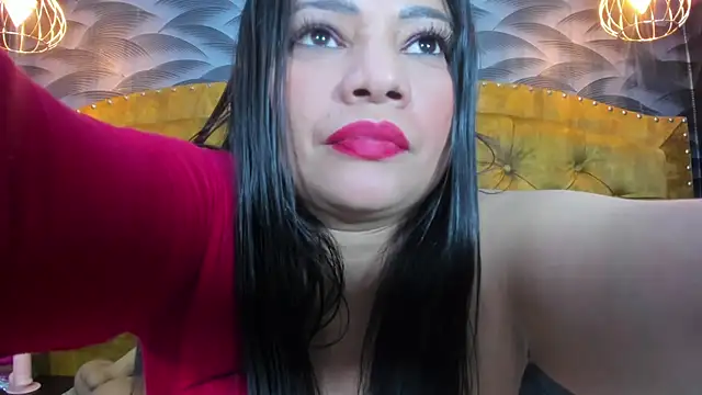 Snapshot of NahomiFireSex chatting on July 11, 1:19 am NahomiFireSex online show from July 11, 1:19 am