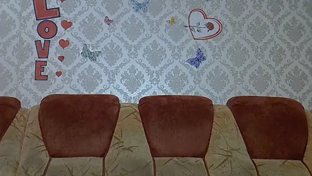 PaulaGolden online show from December 4, 7:55 pm