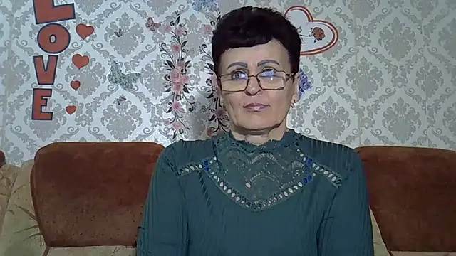 Snapshot of PaulaGolden chatting on May 7, 4:01 pm PaulaGolden online show from May 7, 4:01 pm