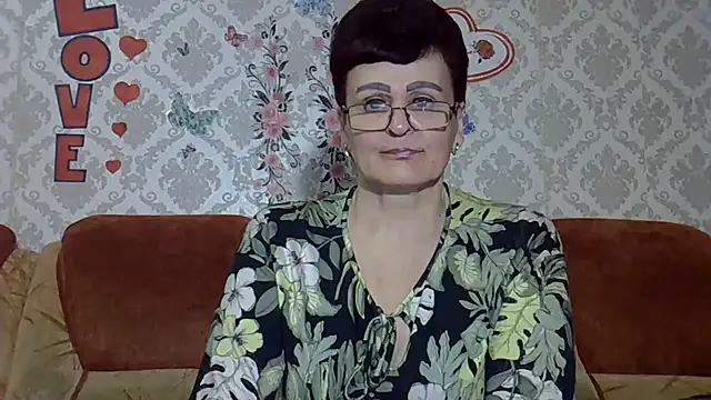 Snapshot of PaulaGolden chatting on June 28, 6:47 pm PaulaGolden online show from June 28, 6:47 pm