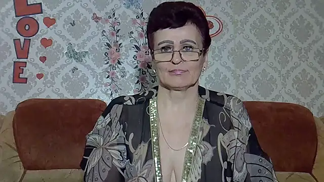 Snapshot of PaulaGolden chatting on July 28, 4:27 pm PaulaGolden online show from July 28, 4:27 pm