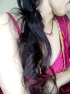 Snapshot of Fair-magic-woman chatting on February 7, 8:53 pm Fair-magic-woman online show from February 7, 8:53 pm