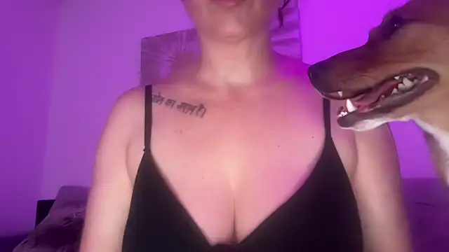 Snapshot of Serena_4you chatting on June 24, 8:08 pm Serena 4you online show from June 24, 8:08 pm