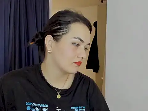 Snapshot of Babe-sofi chatting on June 23, 6:50 pm Babe-sofi online show from June 23, 6:50 pm