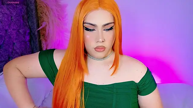 Snapshot of astridjonness chatting on May 20, 1:45 am astridjonness online show from May 20, 1:45 am