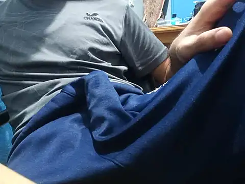 Snapshot of SALLY_OMAR_ chatting on November 17, 11:10 pm SALLY OMAR online show from November 17, 11:10 pm