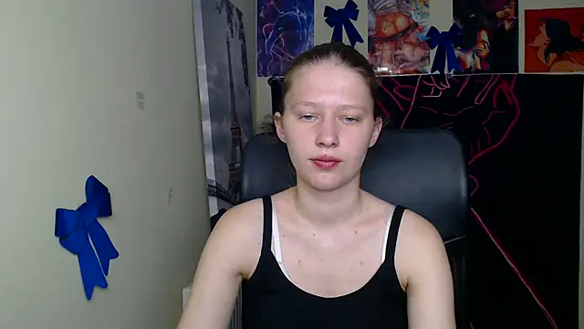 StellaCRL online show from April 15, 12:01 pm