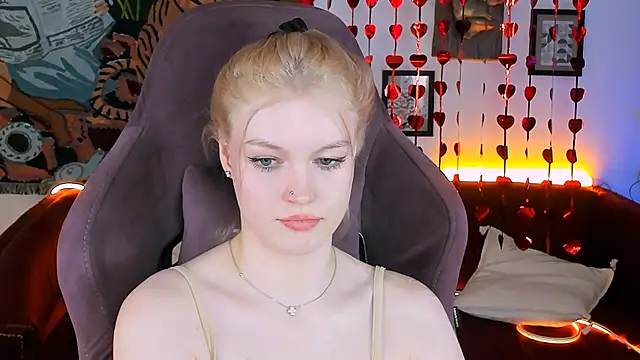 GraceGlamour online show from February 15, 11:17 am