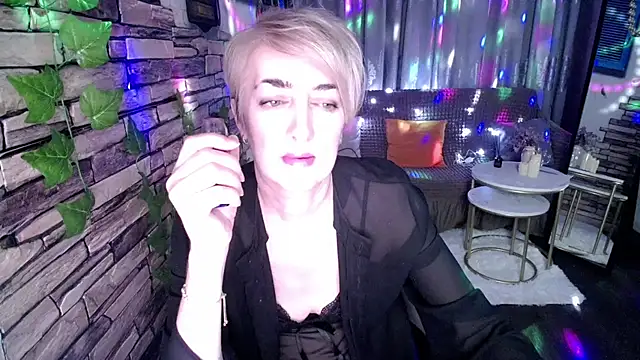 Hot Girl87 online show from December 9, 6:57 pm