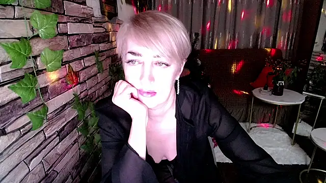 Hot Girl87 online show from December 19, 9:28 pm