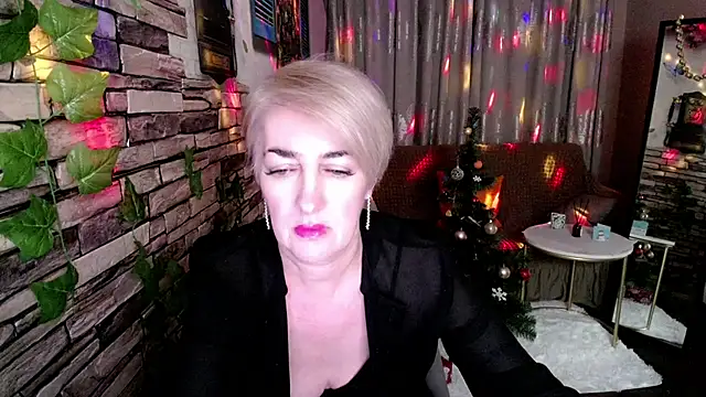 Hot Girl87 online show from December 26, 6:33 pm