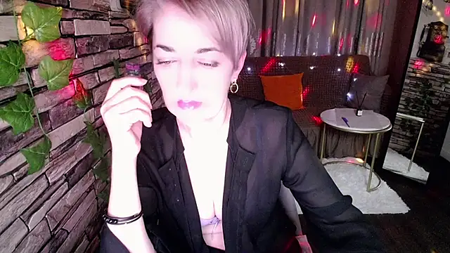 Hot Girl87 online show from January 14, 5:12 pm