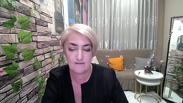 Hot Girl87 online show from February 23, 2:57 pm