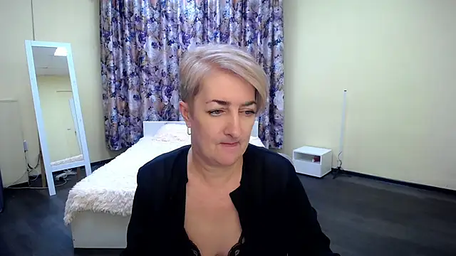 Hot Girl87 online show from March 13, 5:07 pm