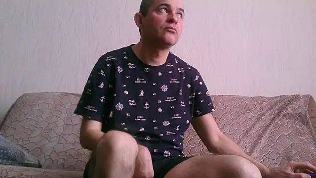 Snapshot of AlDON59 chatting on February 17, 9:46 am AlDON59 online show from February 17, 9:46 am